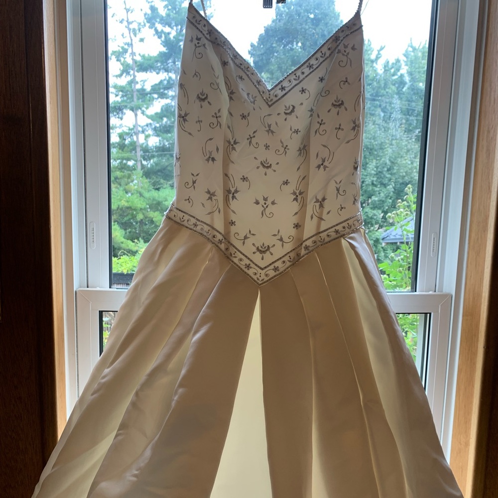 NWOT STUNNING ELEGANT BLUE EMBROIDERED WEDDING GOWN w/ CRYSTAL STRAPS + DETAILS